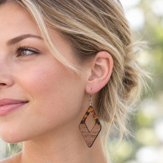 Boucles d'oreilles pendantes à barre conique en relief