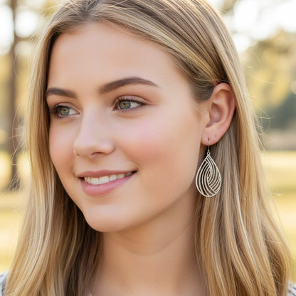 Boucles d'oreilles pendantes en forme de larme tourbillonnante - 11 couleurs