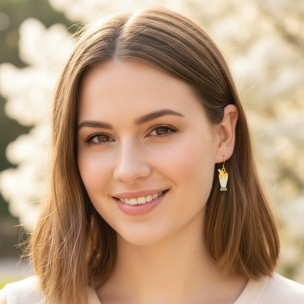 Boucles d'oreilles pendantes en forme de feuille délicate