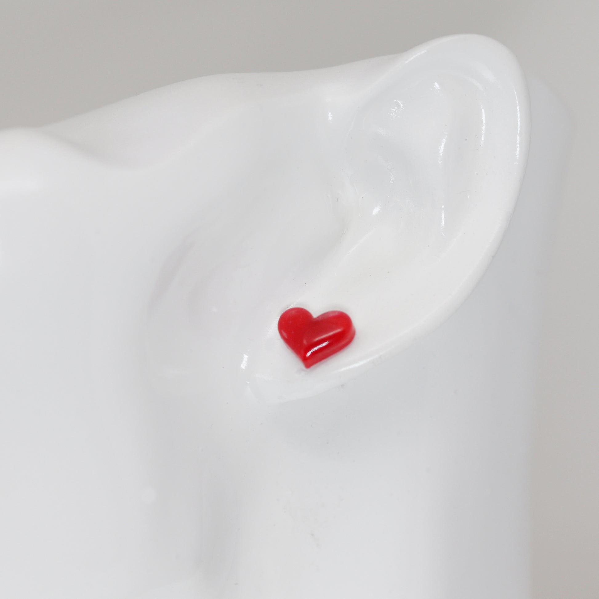 red heart earrings