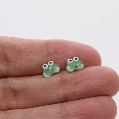 green frog, earrings designed with resin material.