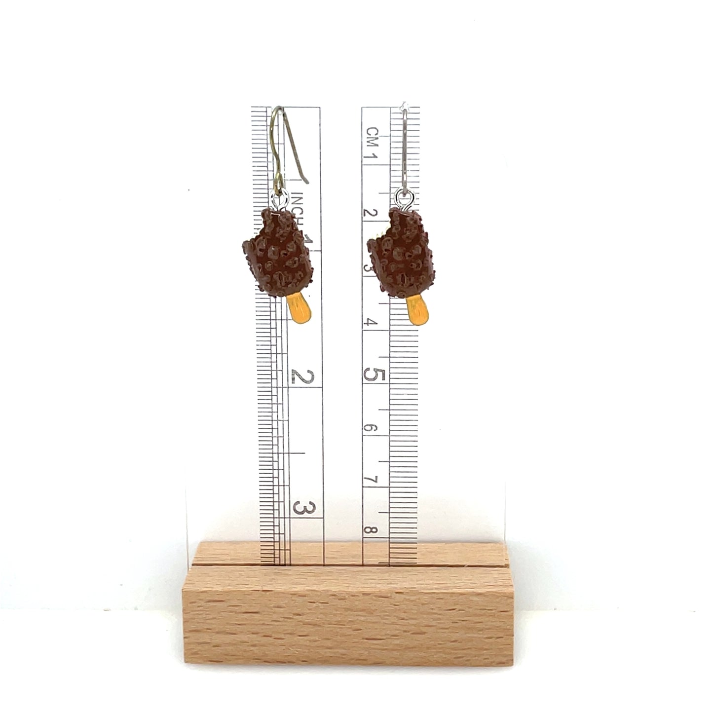 Boucles d'oreilles pendantes en forme de feuille délicate