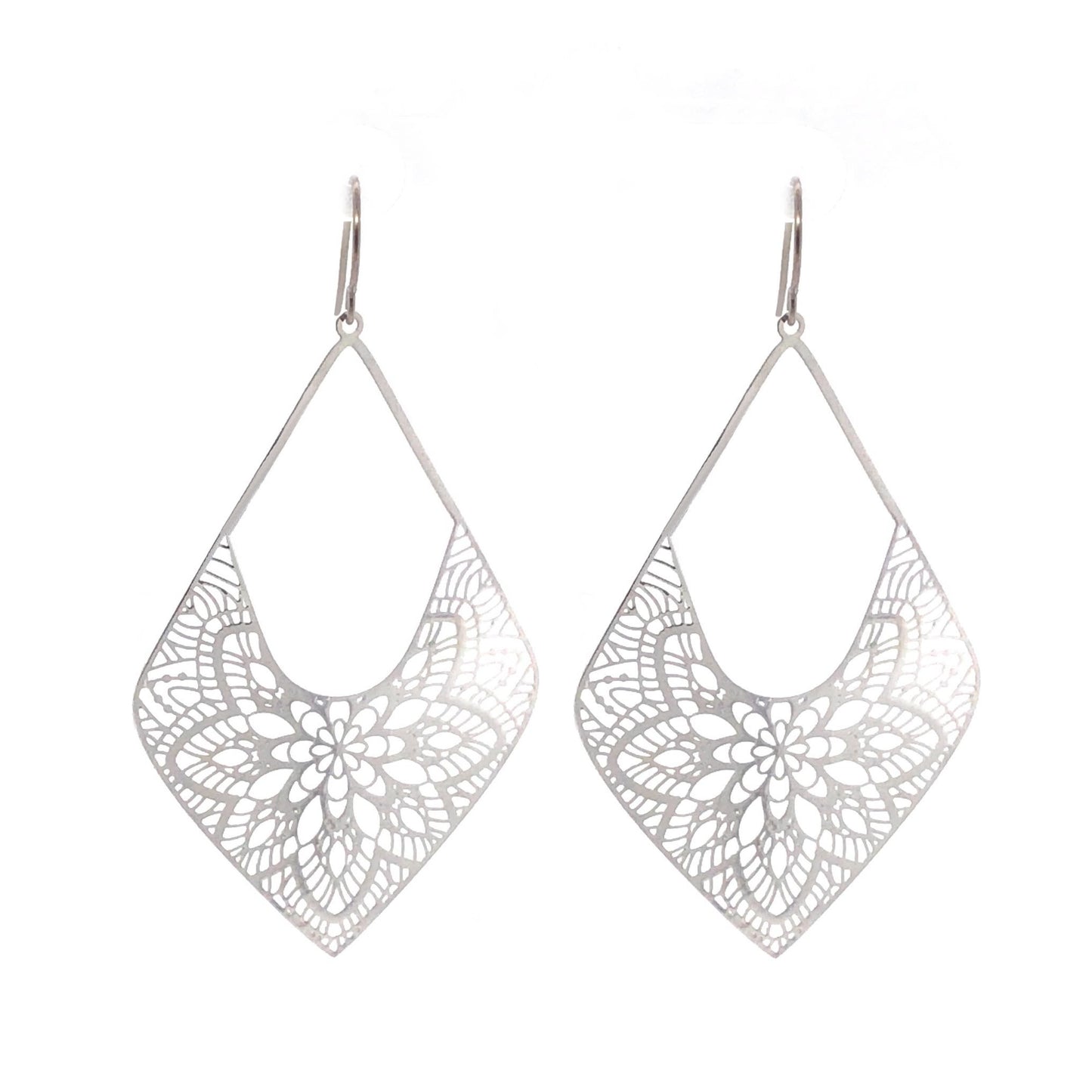 A pair of silver lace diamond-shaped dangle earrings with invisible clip-on attachments.