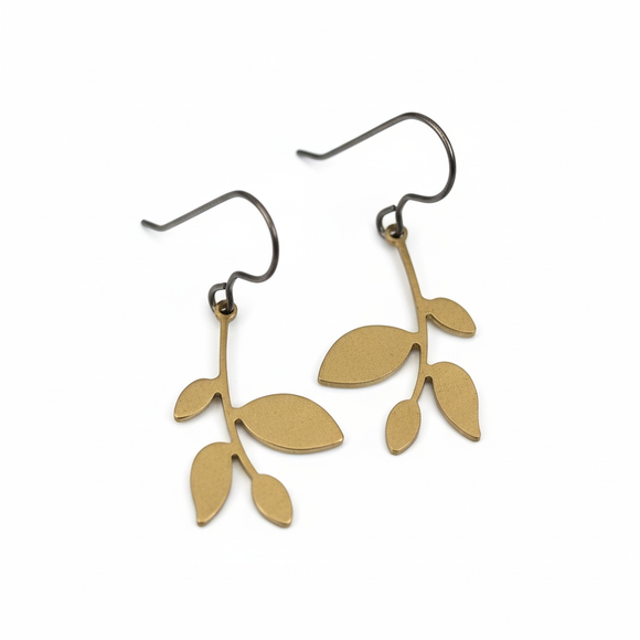 Boucles d'oreilles pendantes en forme de branche de feuille