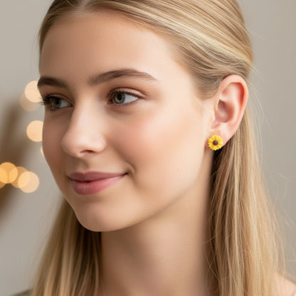 Daisy Stud Earrings