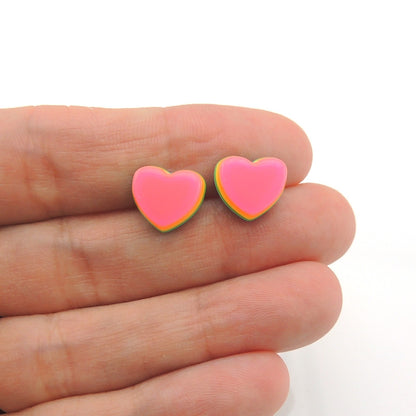 Boucles d'oreilles à tige en forme de cœur arc-en-ciel 3D, 12 mm