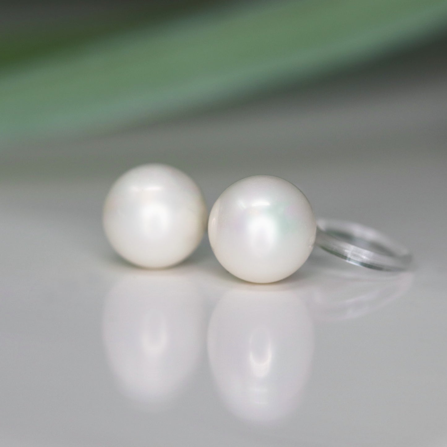 Shell Pearl Stud Earrings, 6mm