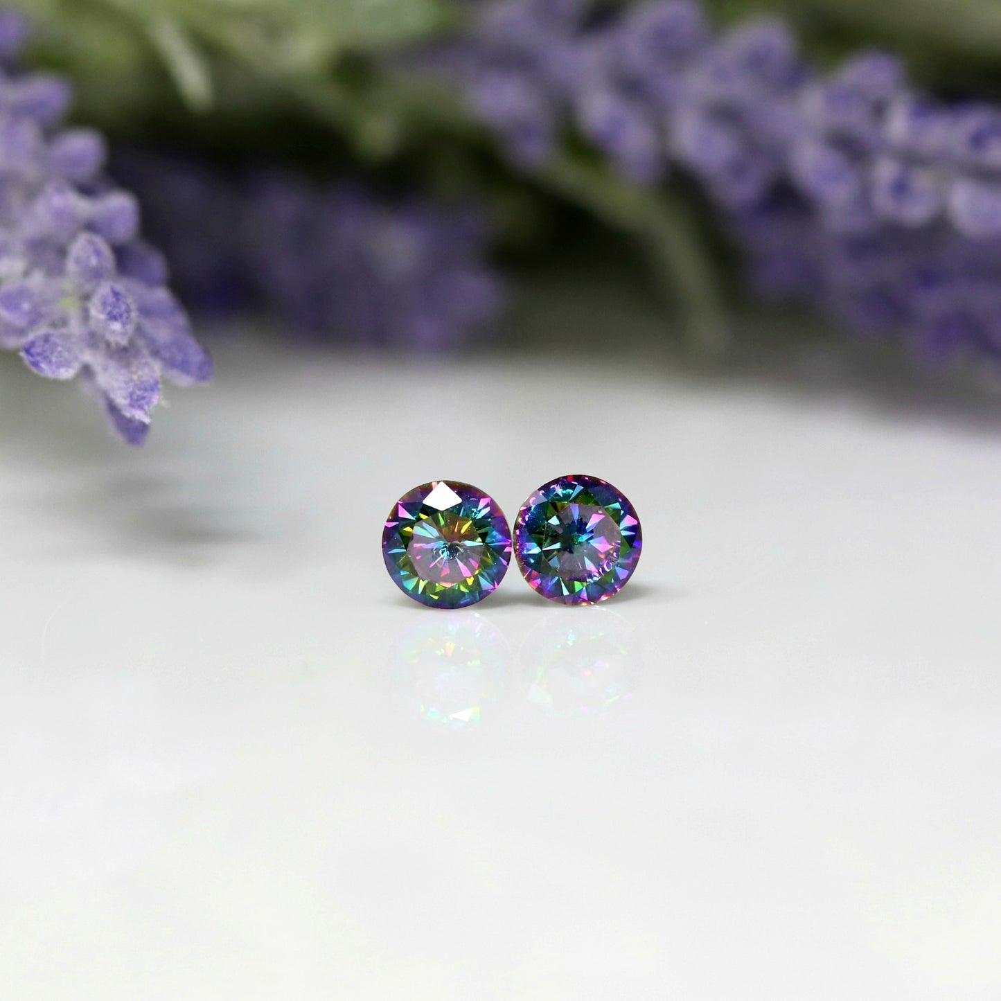 Boucles d'oreilles à tiges en plastique ou à clips invisibles en zircone cubique multicolore, 6 mm ou 8 mm