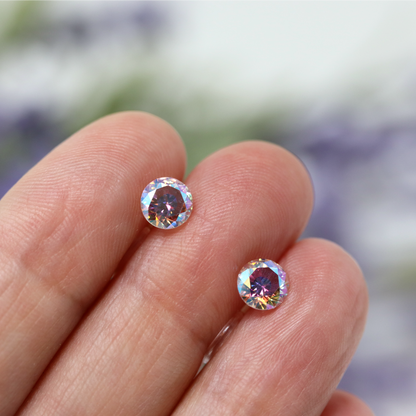 Boucles d'oreilles à tiges en plastique ou à clips invisibles en zircone cubique multicolore, 6 mm ou 8 mm