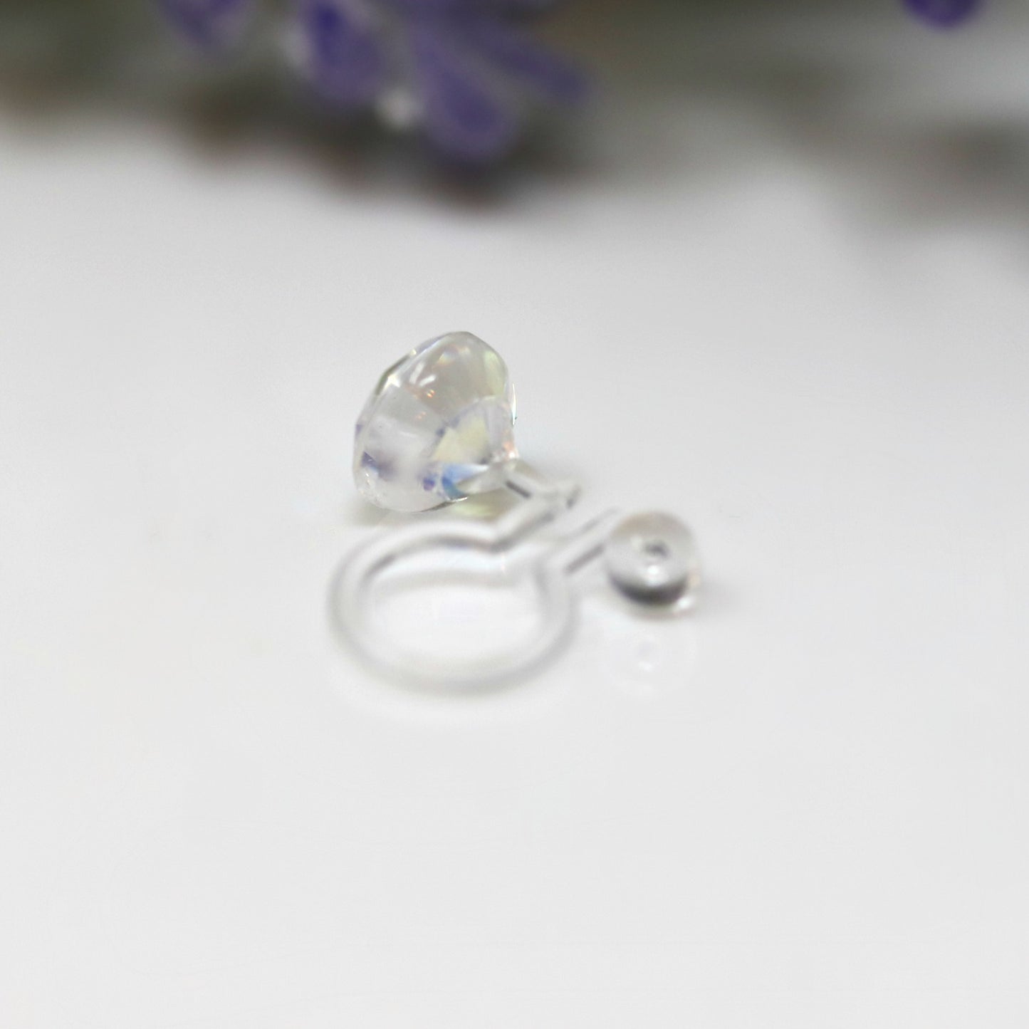 Boucles d'oreilles à tiges en plastique ou à clips invisibles en zircone cubique multicolore, 6 mm ou 8 mm
