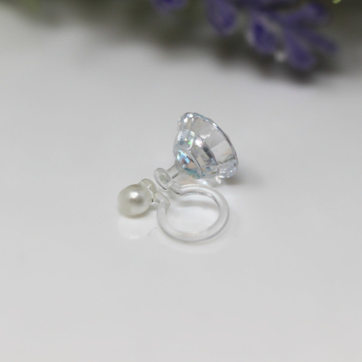 Boucles d'oreilles à tiges en plastique ou à clips invisibles en zircone cubique multicolore, 6 mm ou 8 mm
