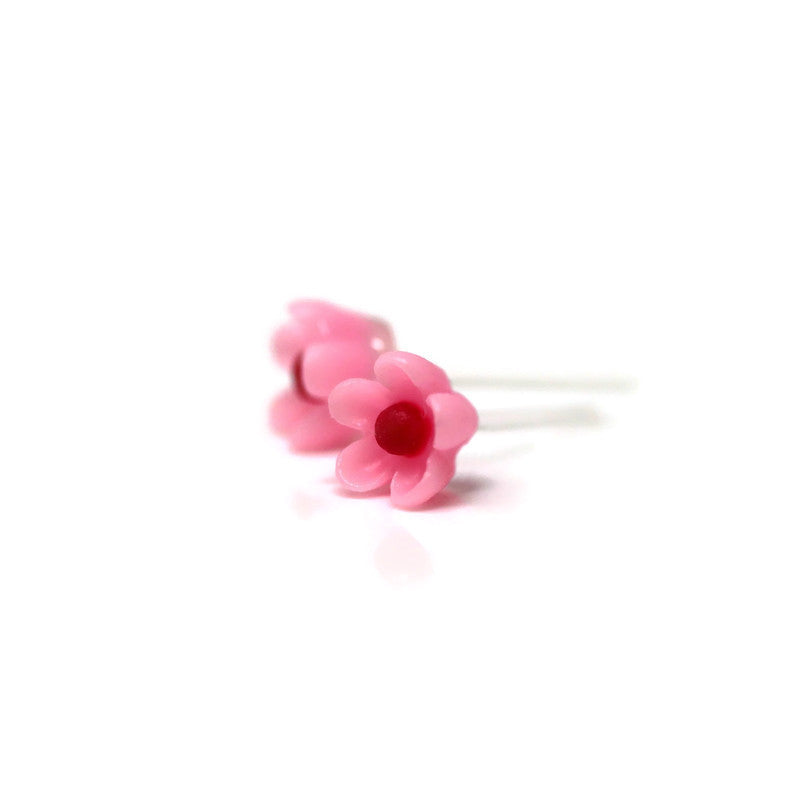 Boucles d'oreilles à tige en forme de petite fleur, 6 mm