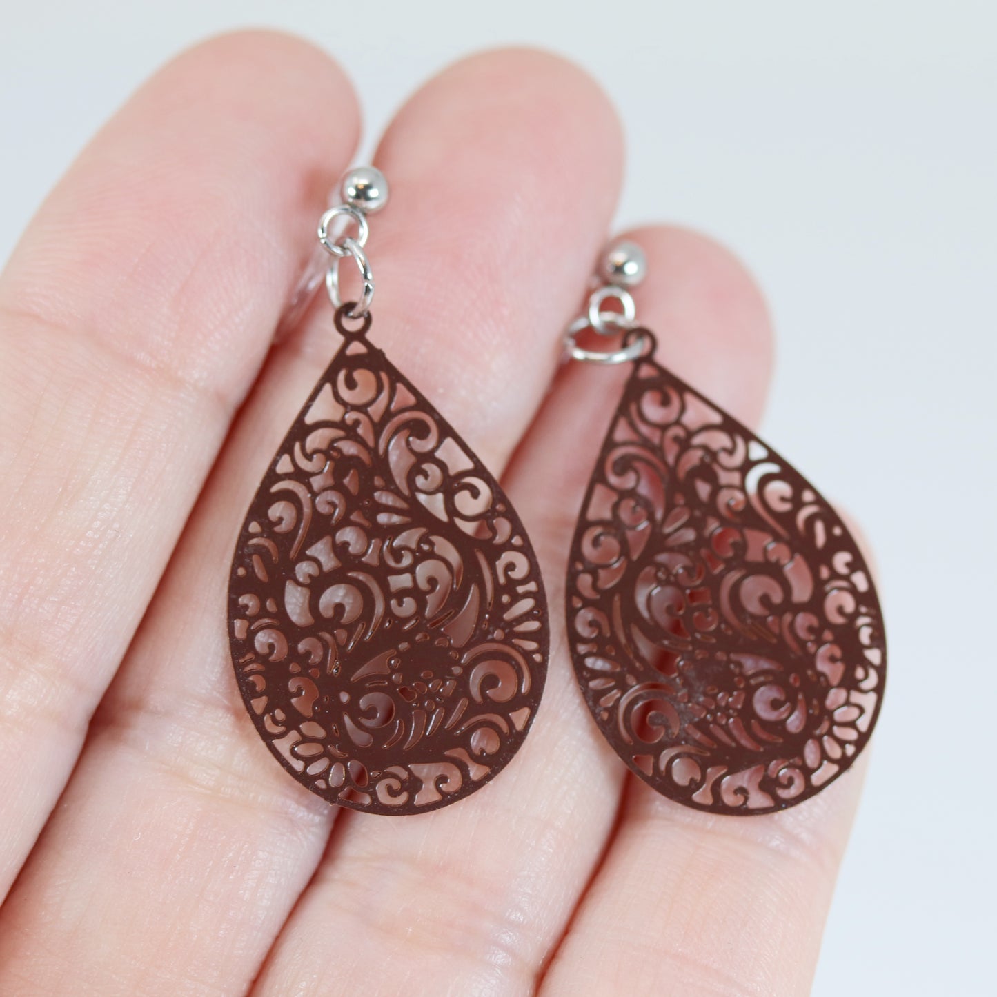 Filigree Teardrop Dangle Earrings - 2 Colors