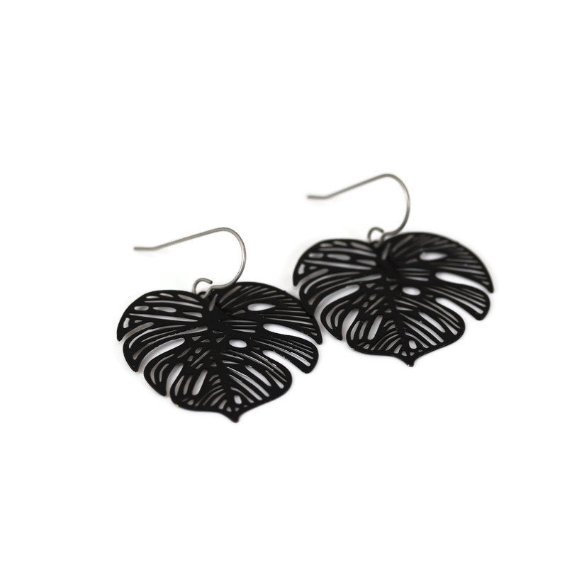 Boucles d'oreilles pendantes en feuille de Monstera, 32 mm - 7 couleurs