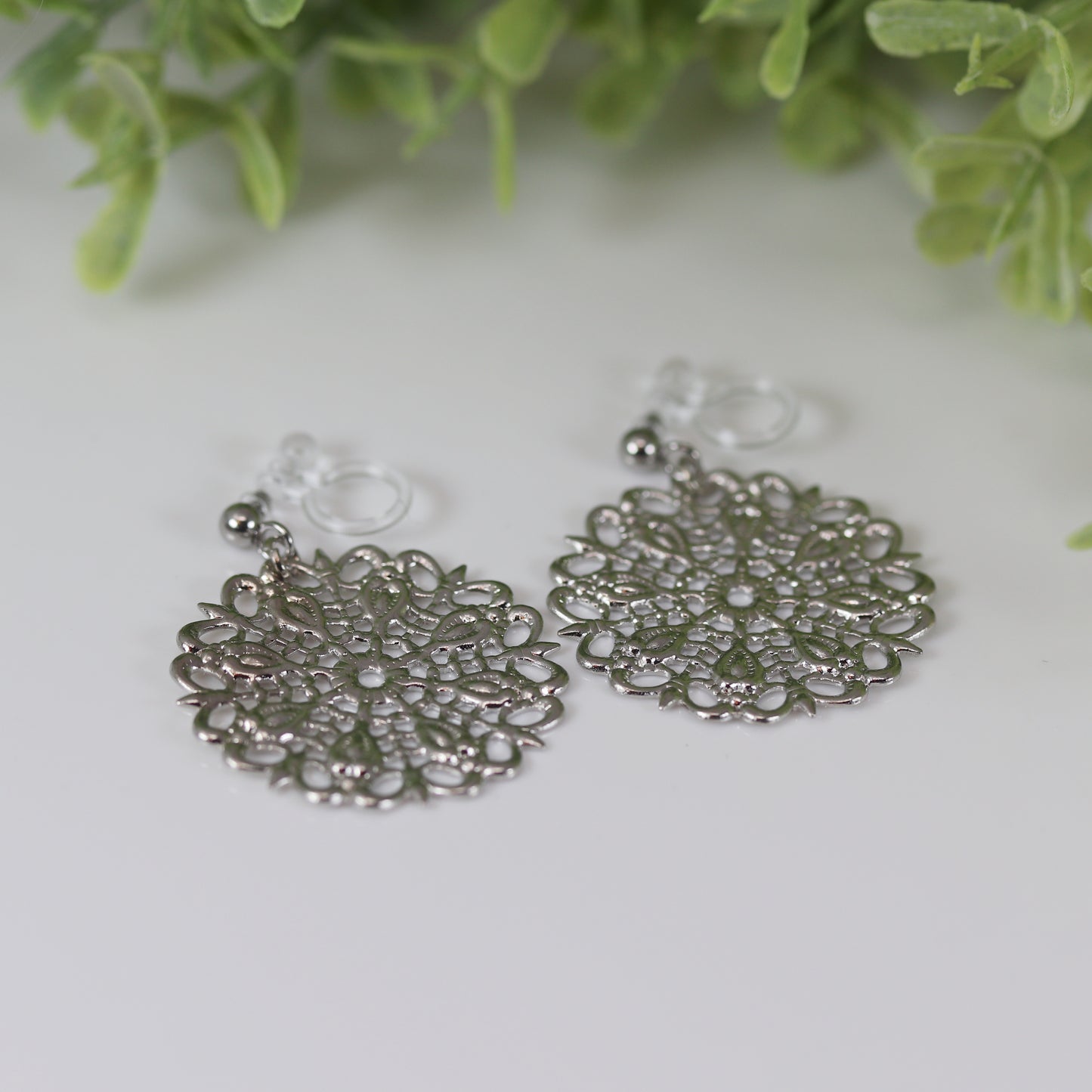 Circle Filigree Dangle Earrings - 4 Colors