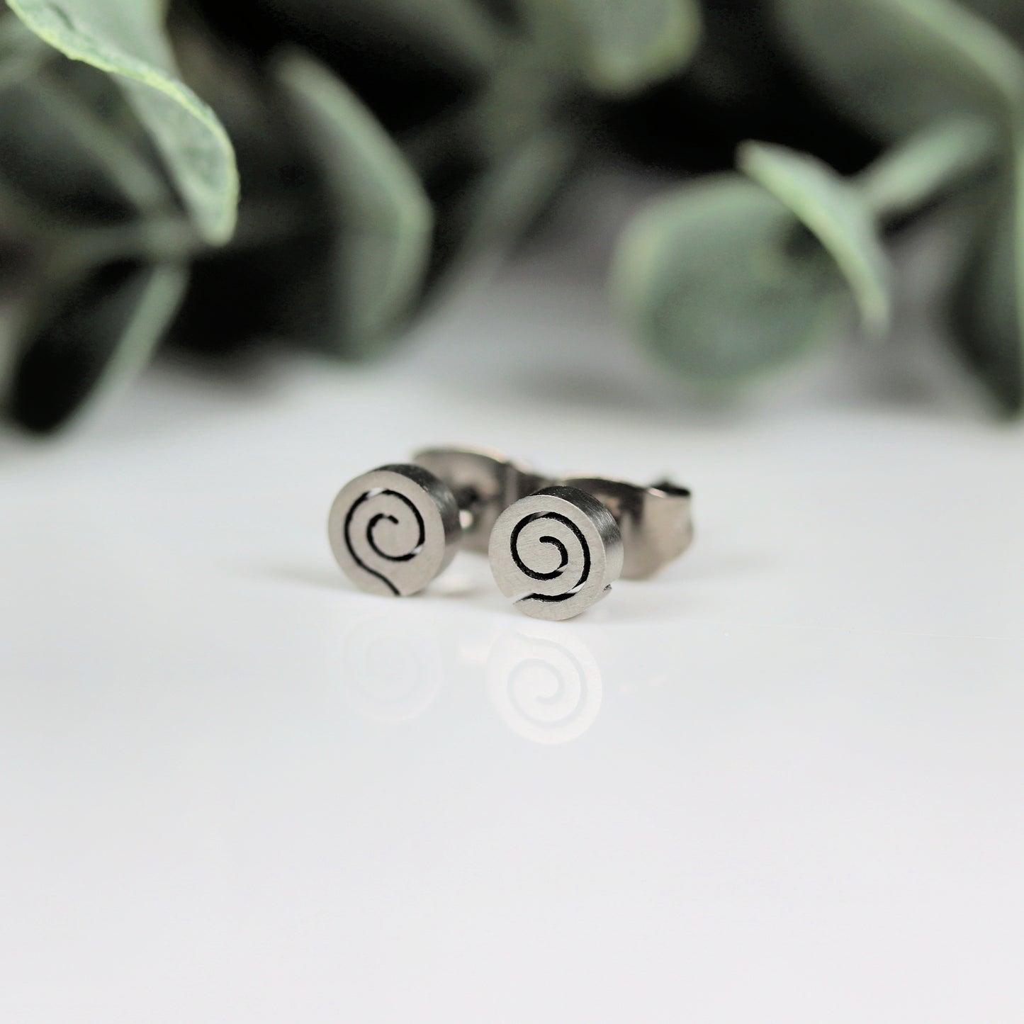 Titanium Round Spiral Stud Earrings