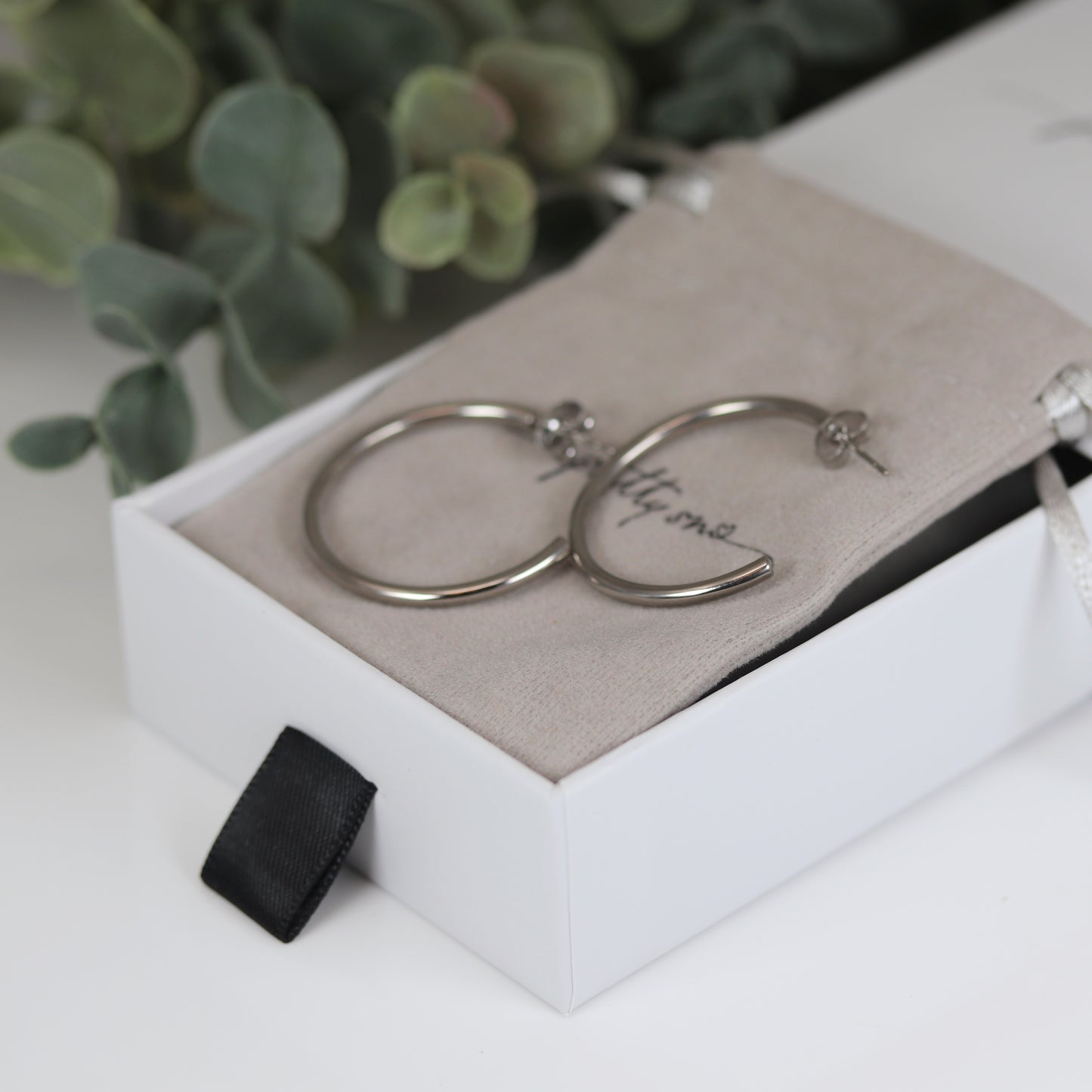 Boucles d'oreilles créoles en titane pur de 30 mm