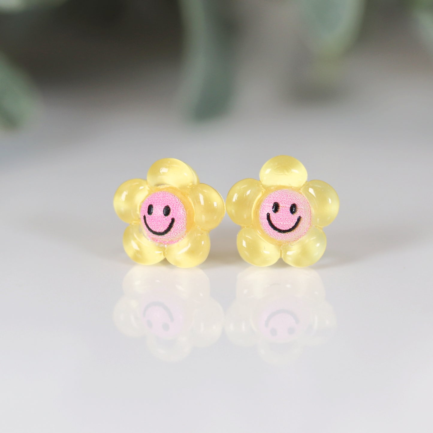 Smiley Face Flower Stud Earrings