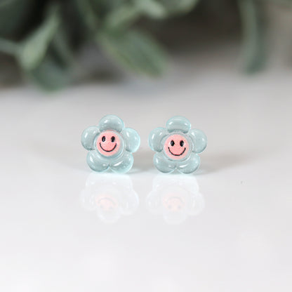 Glow-in-the-Dark Smiley Face Flower Stud Earrings