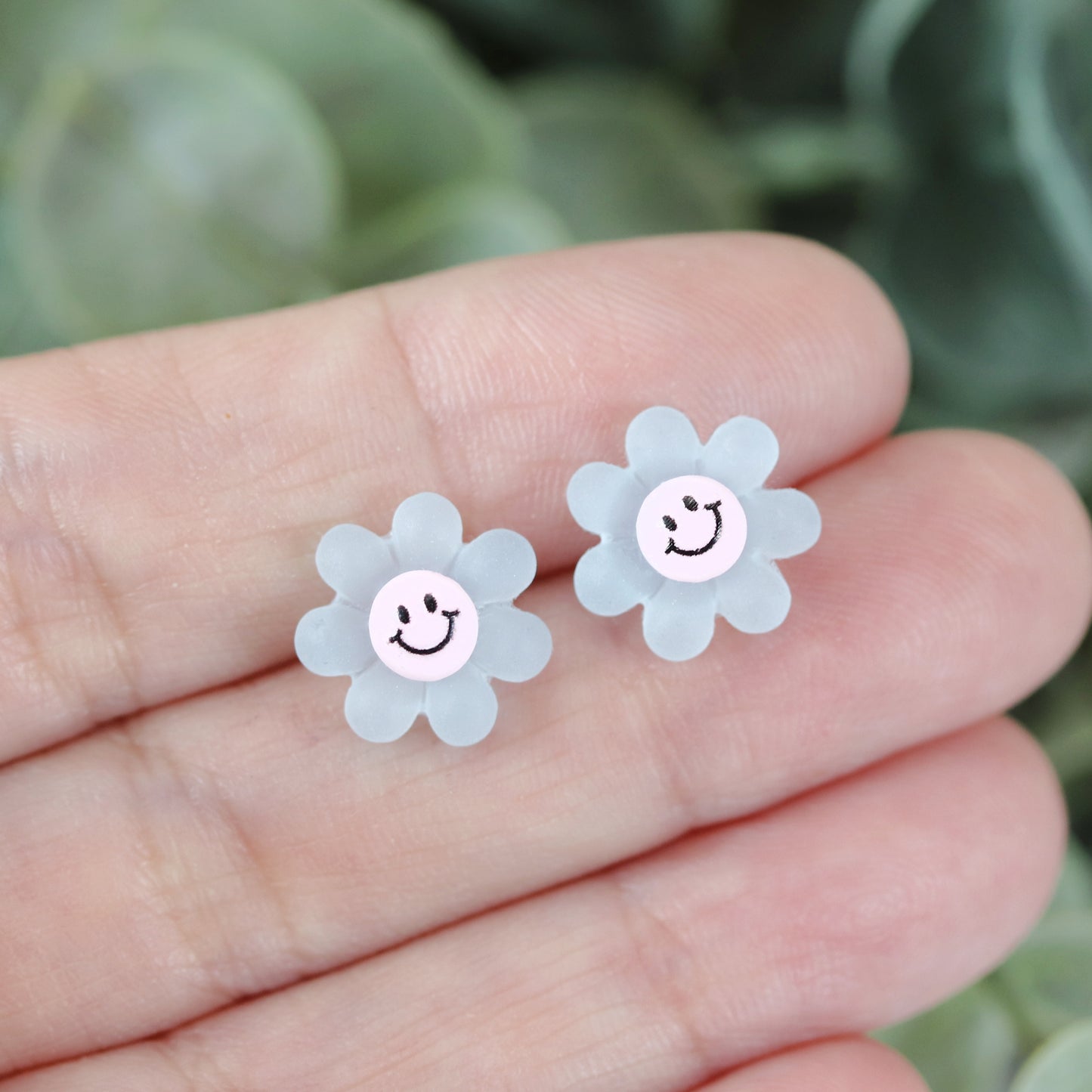 Clous d'oreilles en forme de fleur avec smiley, 12 mm