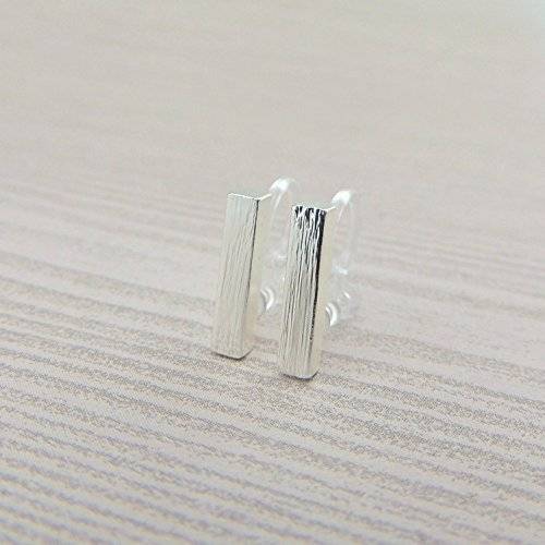 best clip on earrings, minimalist, minimal, bar, bar clip on, silver bar clip on